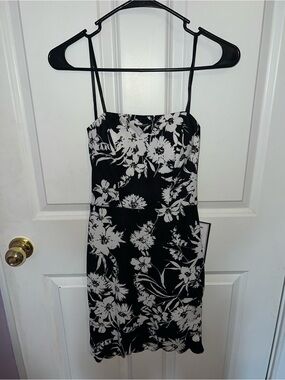 NWT Macy's Black and White Floral Spaghetti Strap Mini Dress - Size 1/2